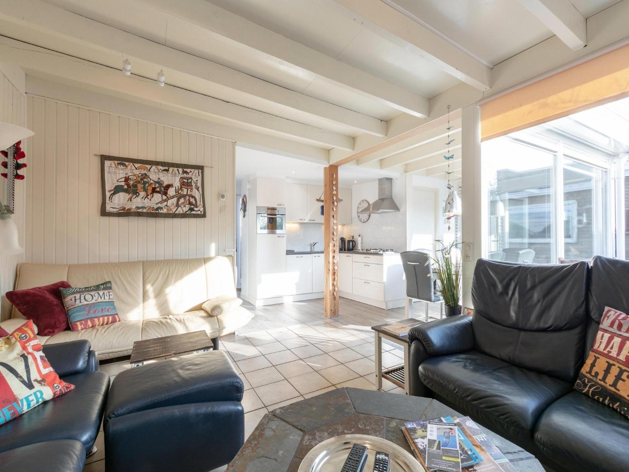 Stylish Bungalow With A Large Garden Sint Maartensvlotbrug Eksteriør bilde