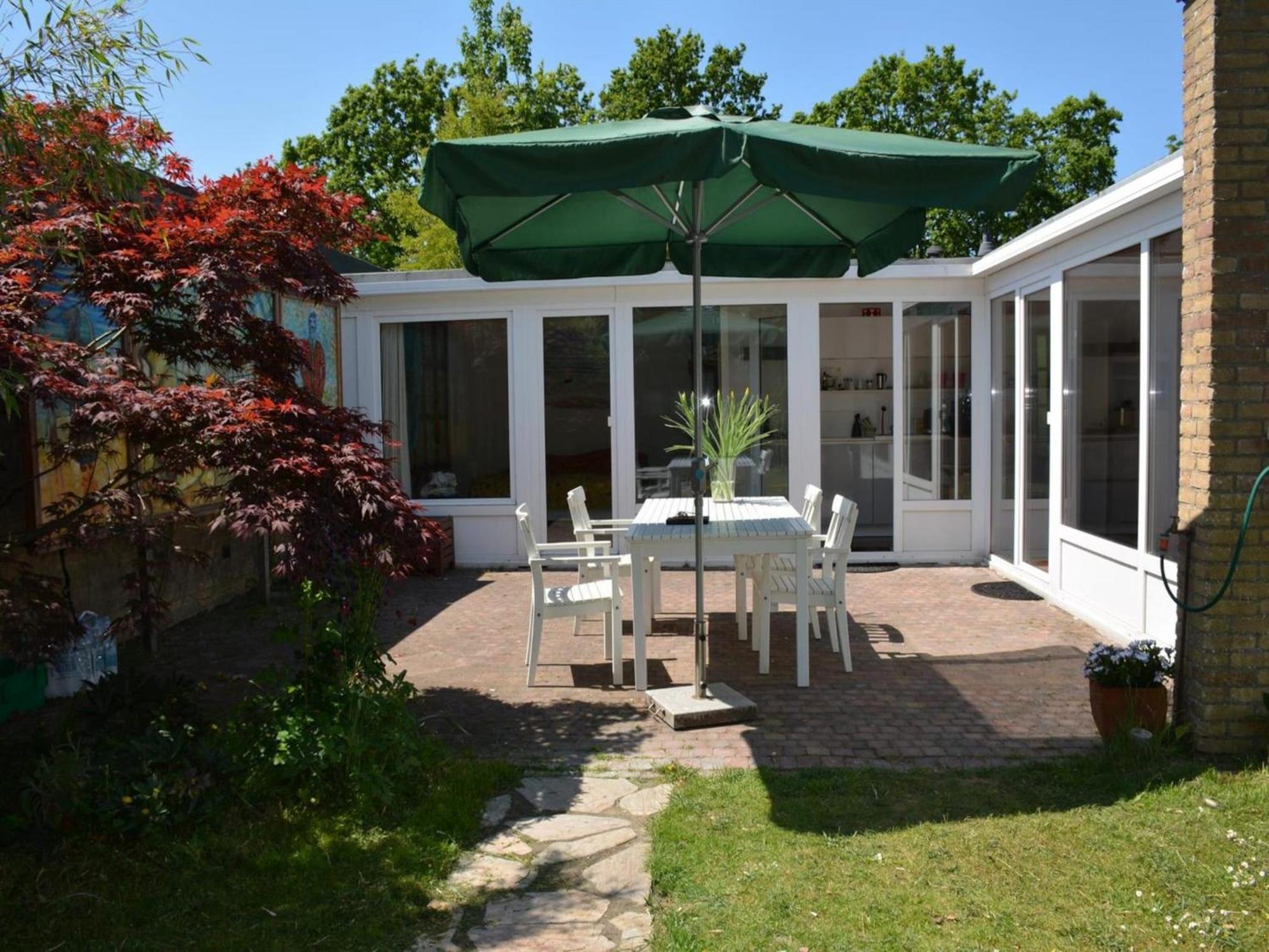 Stylish Bungalow With A Large Garden Sint Maartensvlotbrug Eksteriør bilde