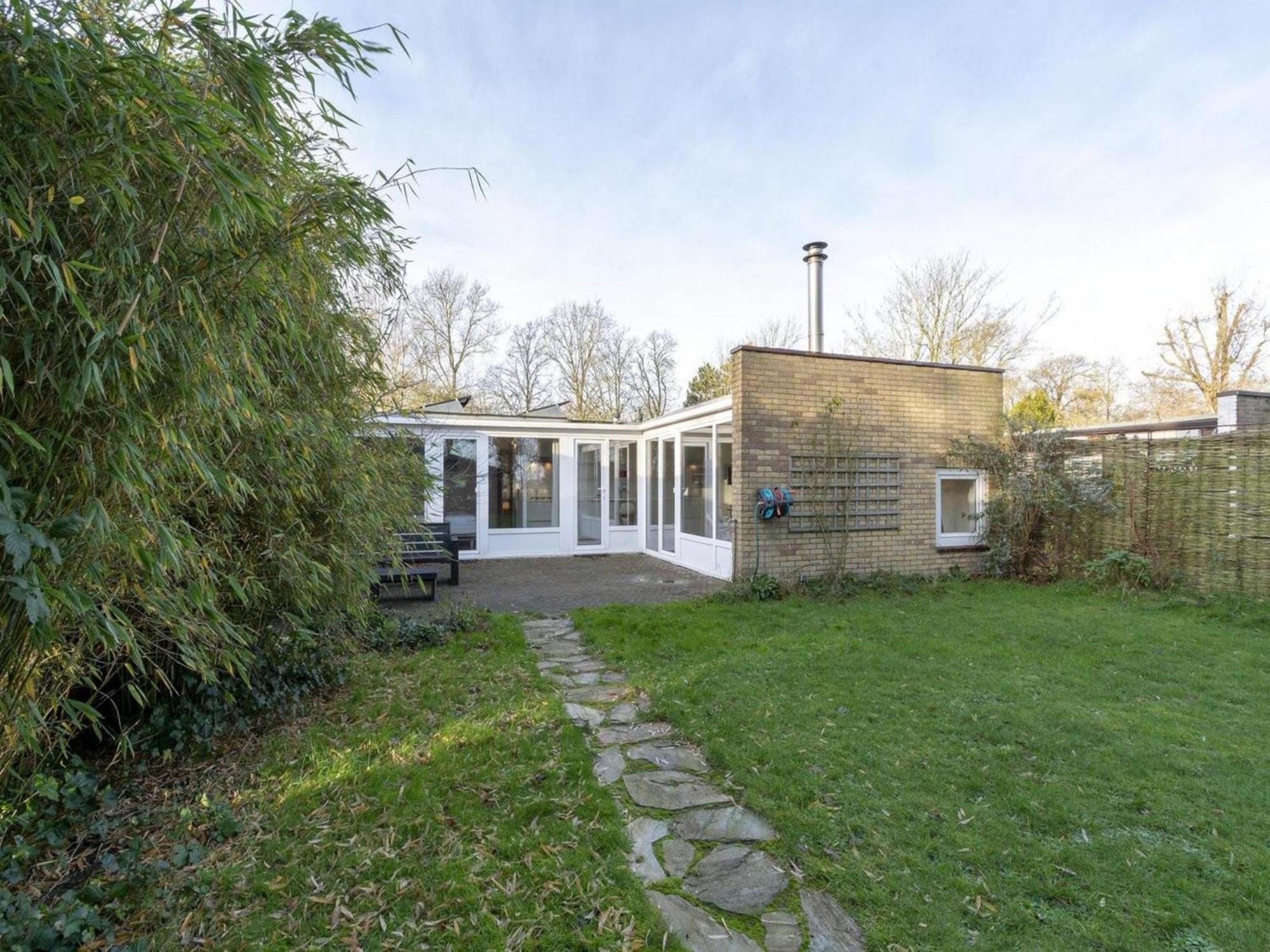 Stylish Bungalow With A Large Garden Sint Maartensvlotbrug Eksteriør bilde