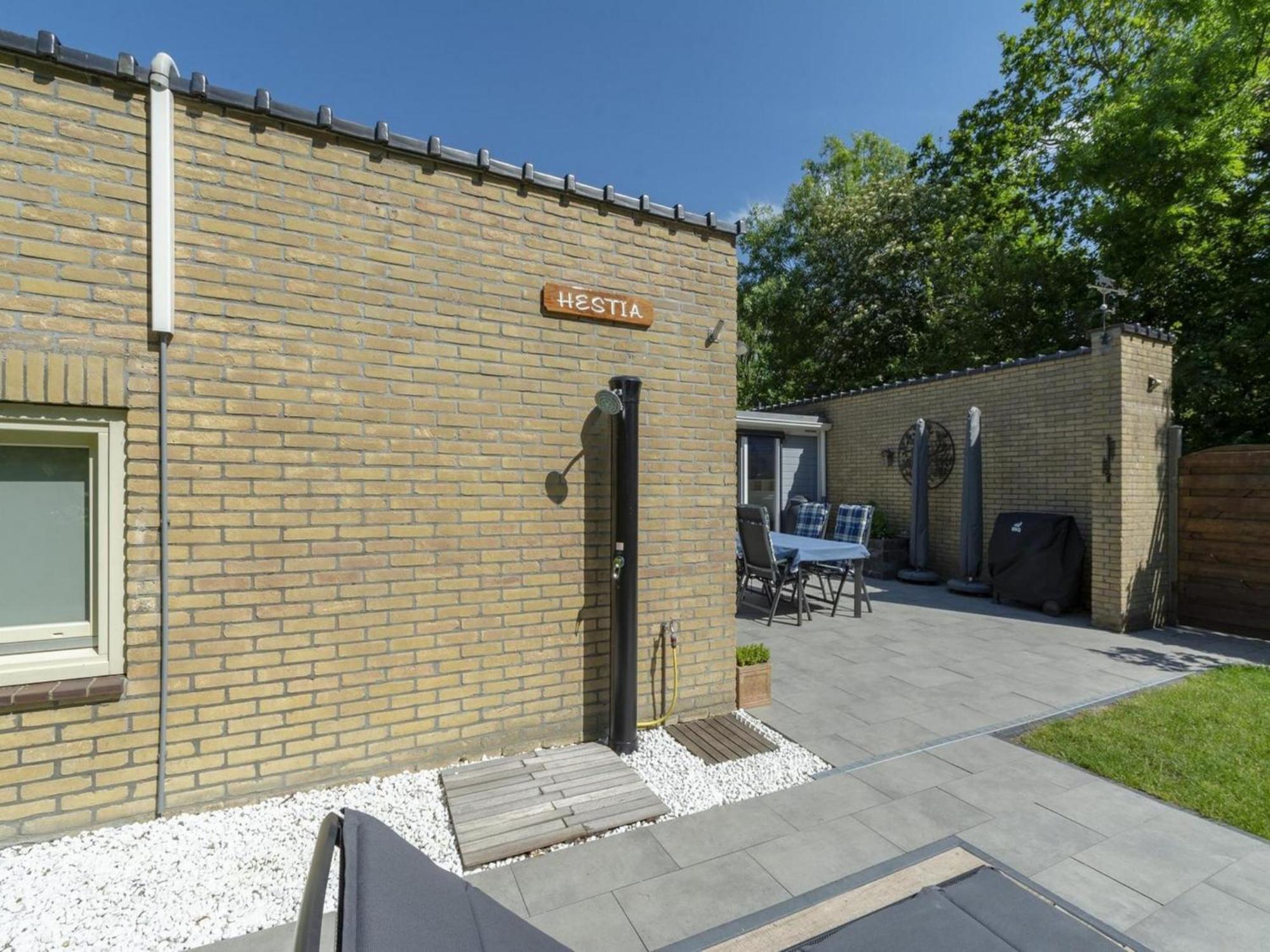 Stylish Bungalow With A Large Garden Sint Maartensvlotbrug Eksteriør bilde